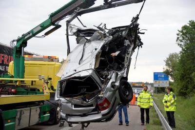 Schwerer Verkehrsunfall auf der A7 bei Uttrichshausen - Mehrere Verletzte nach heftigen Crash